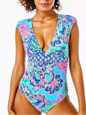 Lilly Pulitzer Imogen One-piece swimsuit. 
Size 14